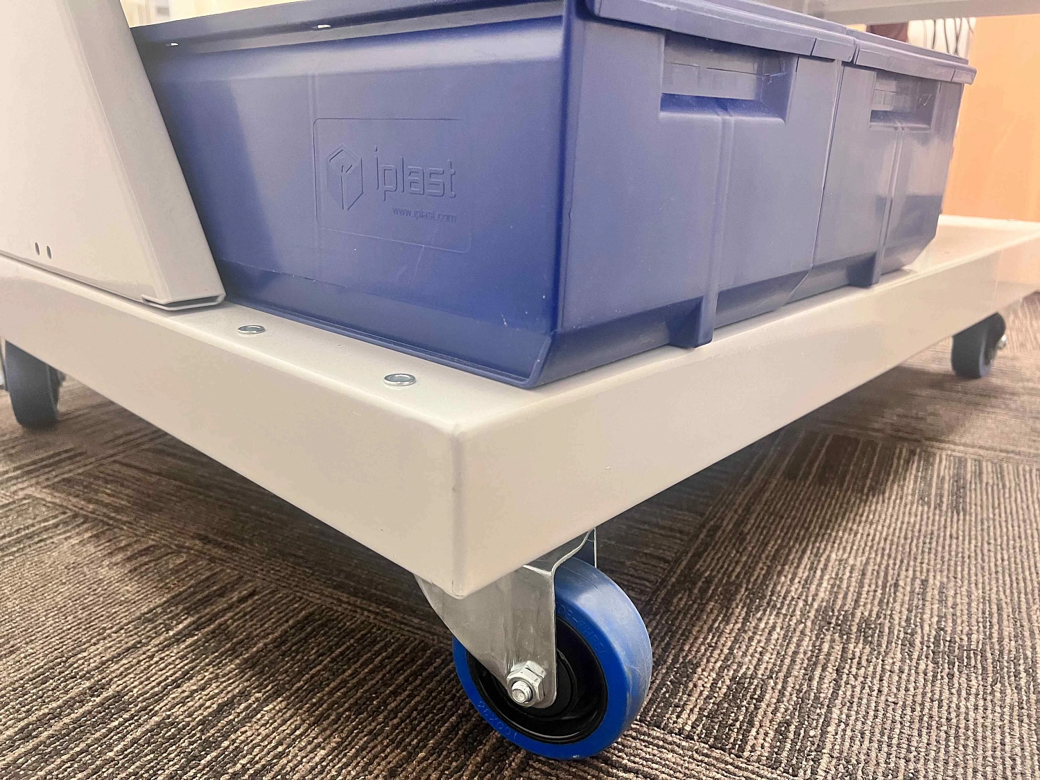 CTR 4B.0 Передвижная стойка 1700x1000x800 мм